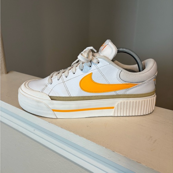 Nike Court Legacy Lift Platform Shoe White Womens Size 9 DM7590-109 - Picture 4 of 9